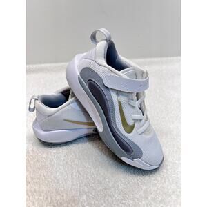 NIKE KIDS ISOFLY Sneakers Basketball Shoes White/Grey/Gold Youth 13C